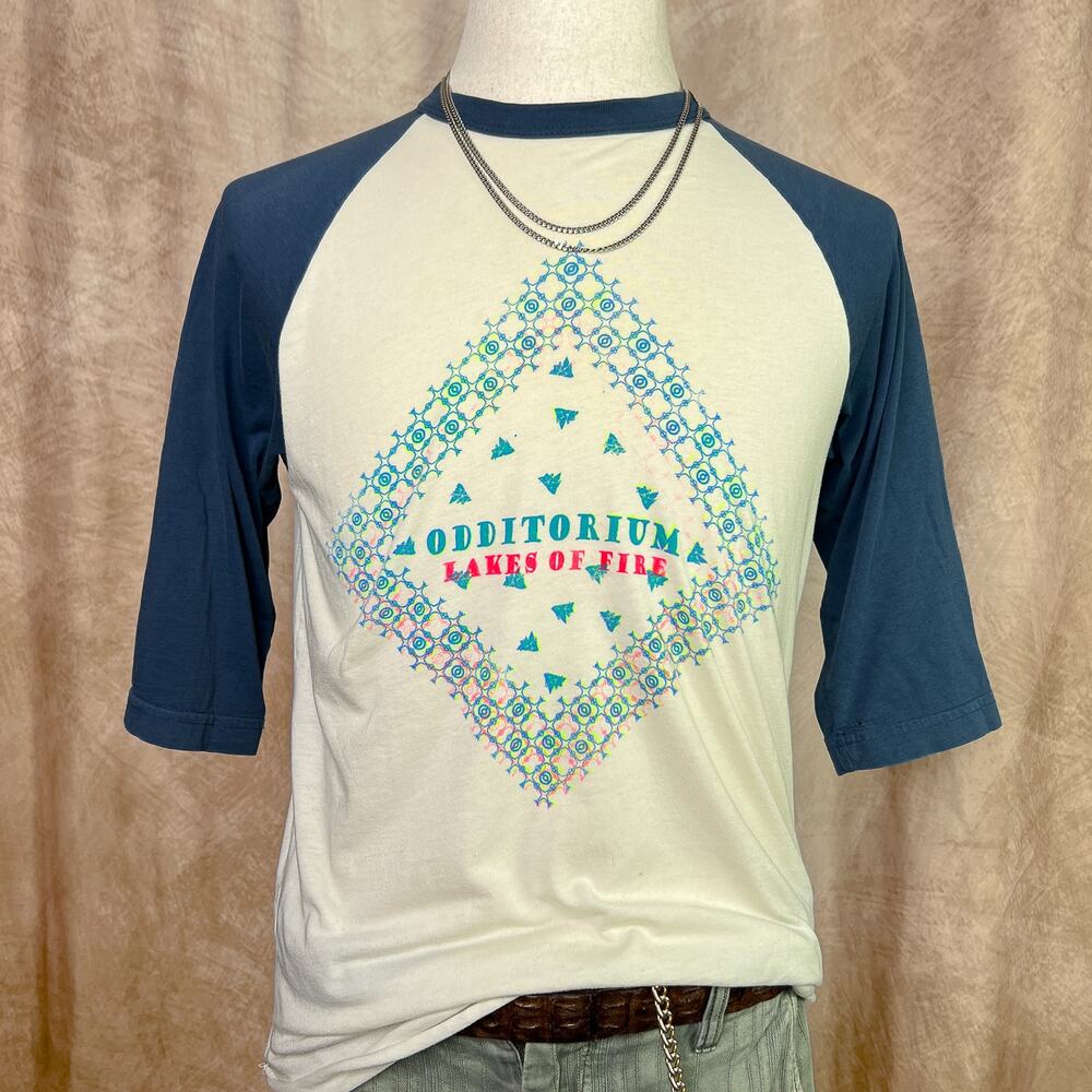 Vintage Y2K Graphic T-Shirt Odditorium Music Festival Top Baseball Raglan Sleeve